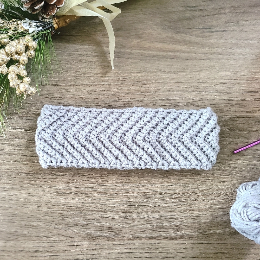 Light gray women's Chevron crochet earwarmer, crochet headband